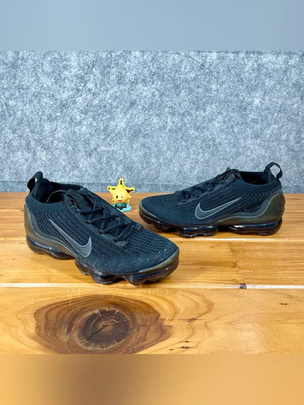 Nike Air VaporMax 2021 Flyknit Mens 7.5 / Womens 9 Black Sneakers DH4084-001